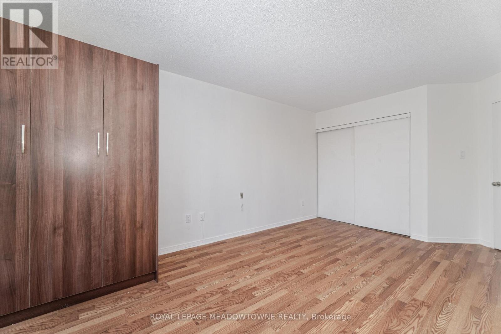 406 - 75 King Street E, Mississauga, Ontario  L5A 4G5 - Photo 25 - W12544746