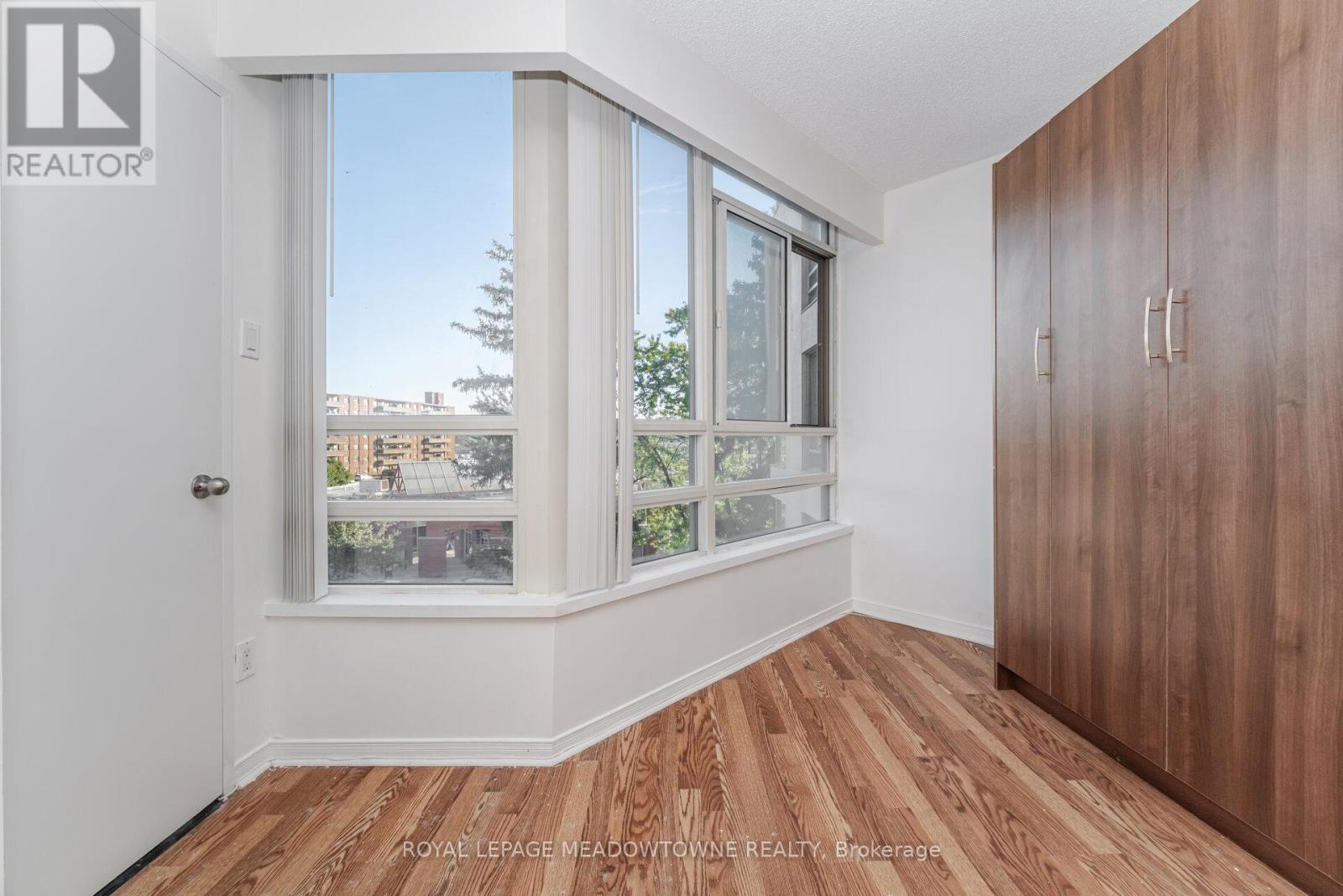 406 - 75 King Street E, Mississauga, Ontario  L5A 4G5 - Photo 27 - W12544746