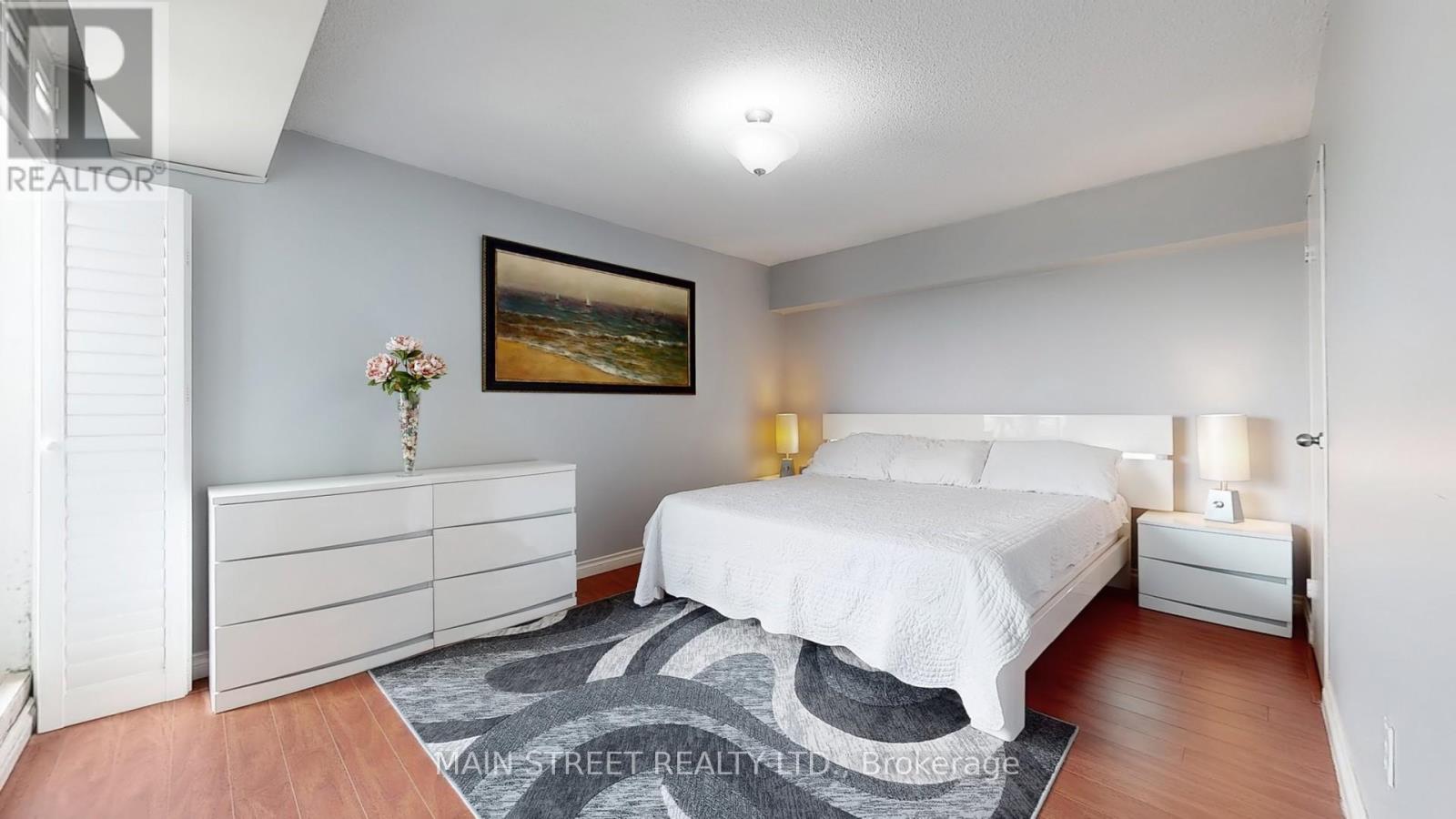 2502 - 3100 Kirwin Avenue, Mississauga, Ontario  L5A 3S6 - Photo 12 - W12544748