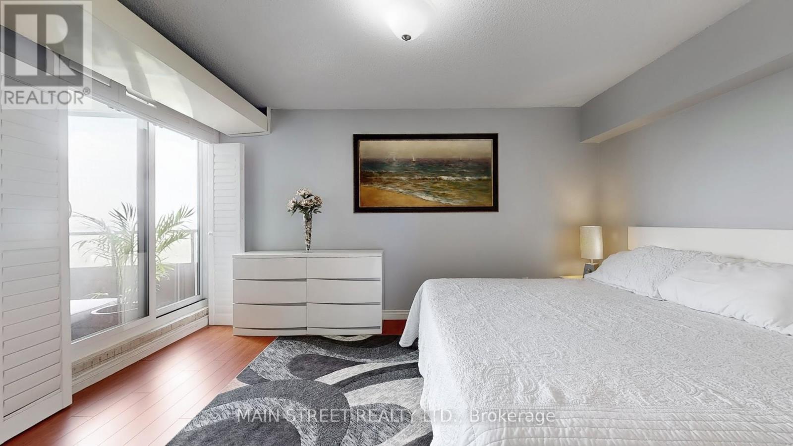 2502 - 3100 Kirwin Avenue, Mississauga, Ontario  L5A 3S6 - Photo 13 - W12544748