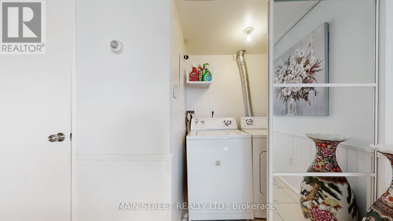 2502 - 3100 Kirwin Avenue, Mississauga, Ontario  L5A 3S6 - Photo 16 - W12544748