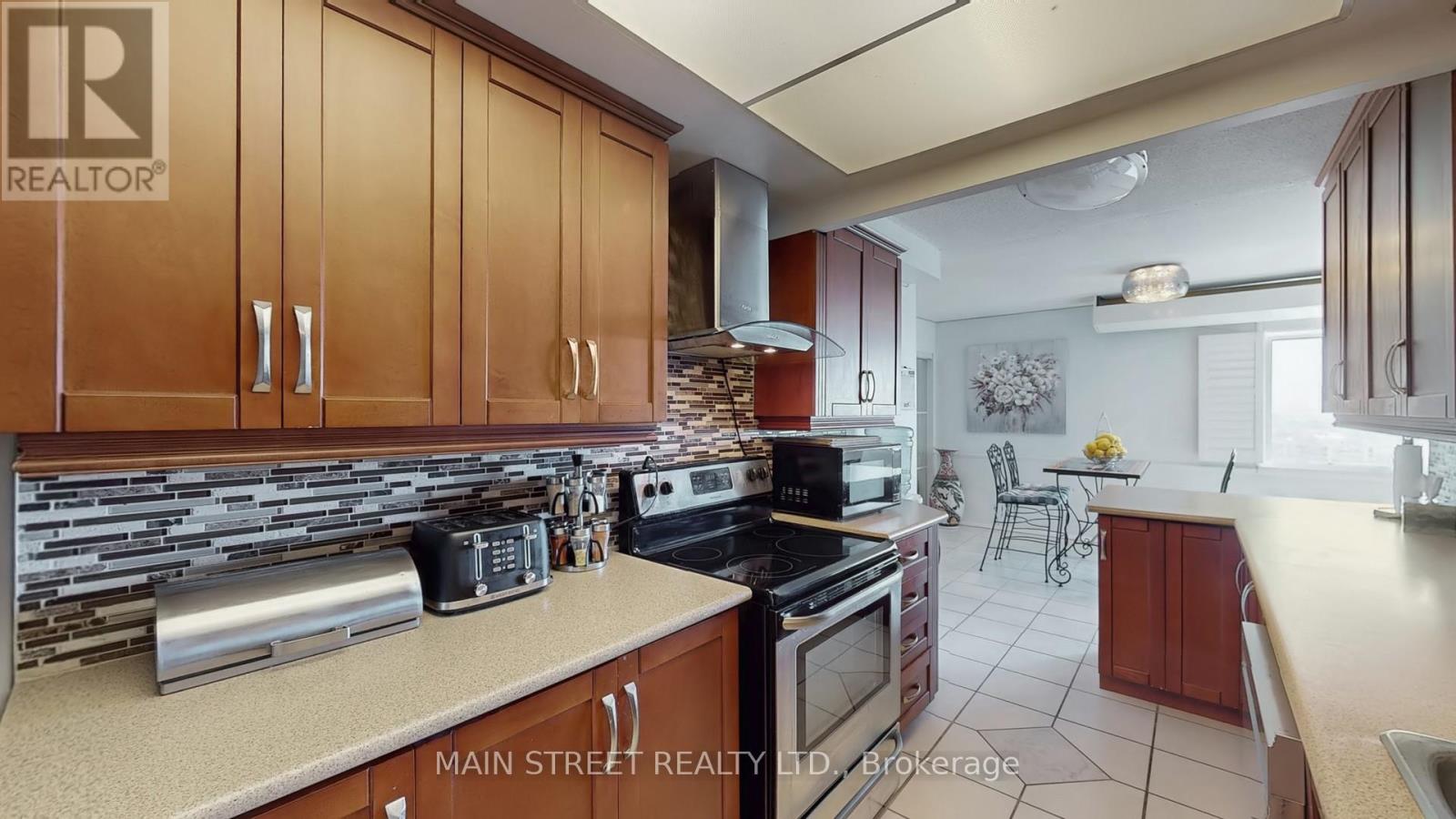 2502 - 3100 Kirwin Avenue, Mississauga, Ontario  L5A 3S6 - Photo 8 - W12544748