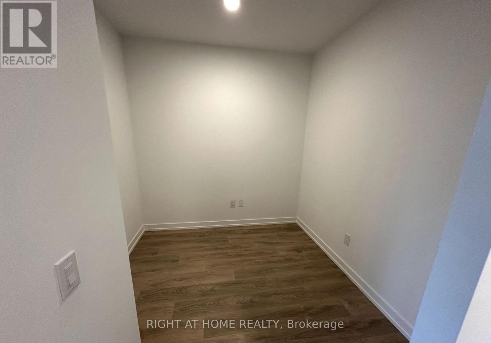 910 - 1100 Sheppard Avenue W, Toronto, Ontario  M3K 0E4 - Photo 14 - W12544812