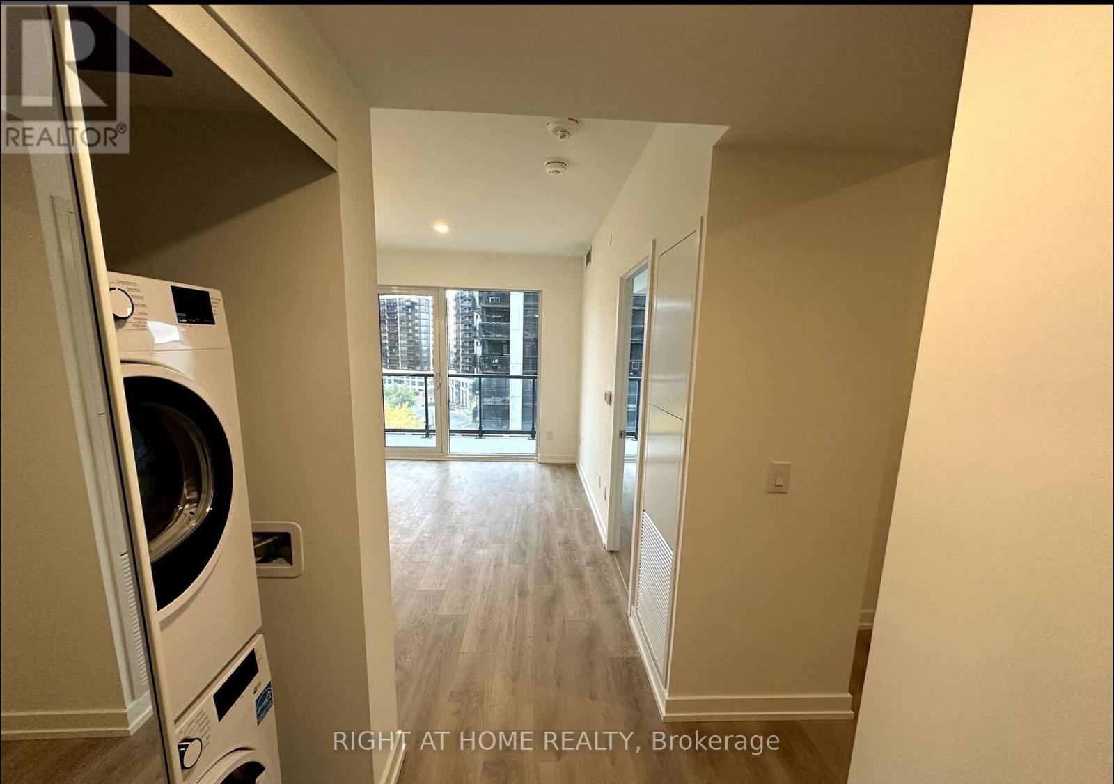 910 - 1100 Sheppard Avenue W, Toronto, Ontario  M3K 0E4 - Photo 3 - W12544812