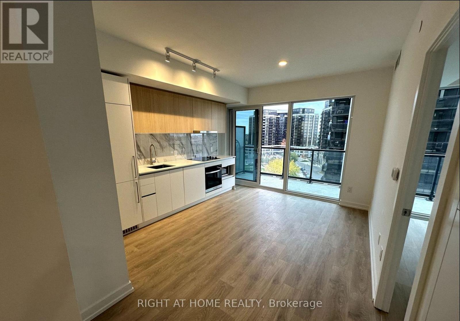 910 - 1100 Sheppard Avenue W, Toronto, Ontario  M3K 0E4 - Photo 4 - W12544812