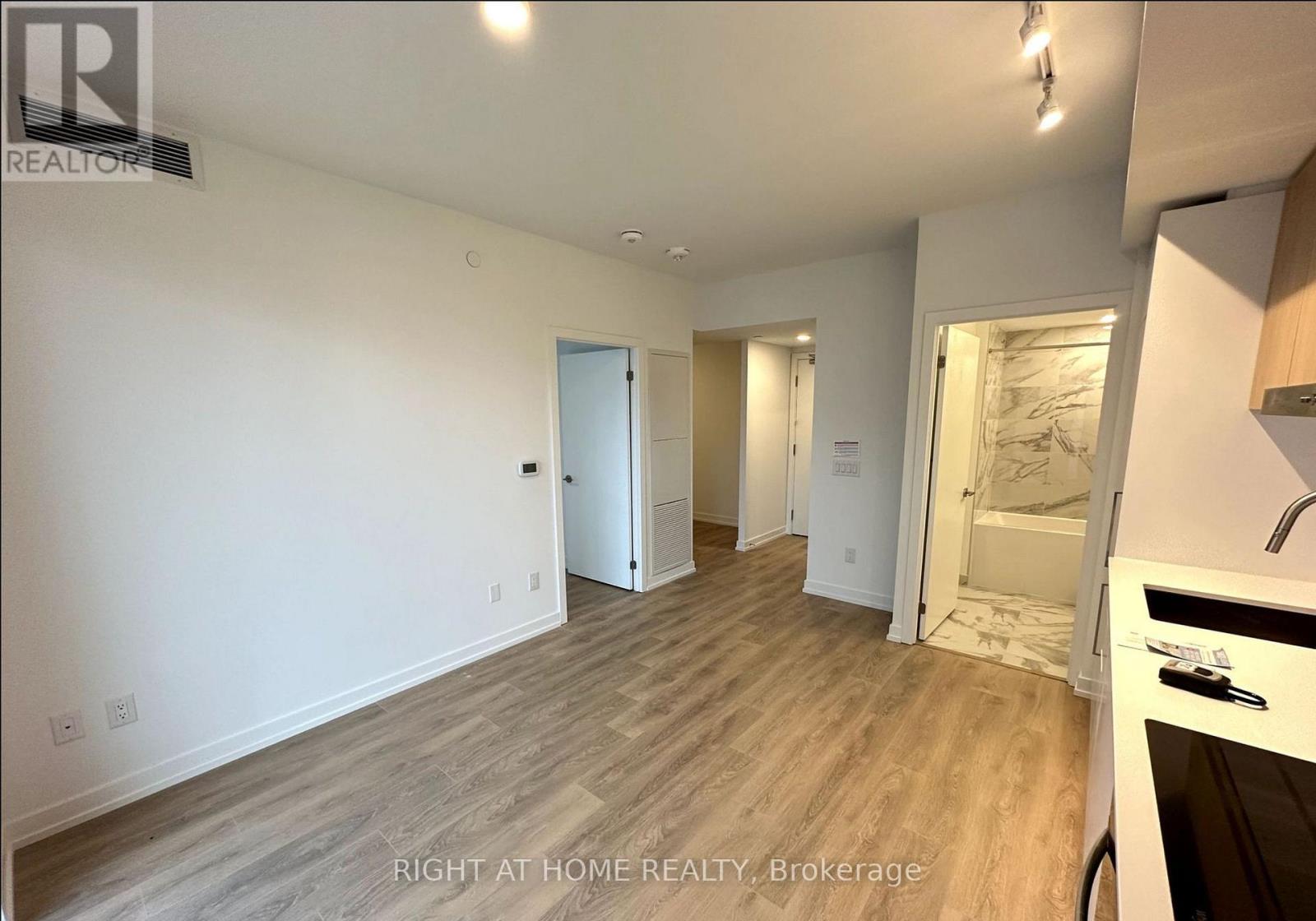 910 - 1100 Sheppard Avenue W, Toronto, Ontario  M3K 0E4 - Photo 9 - W12544812