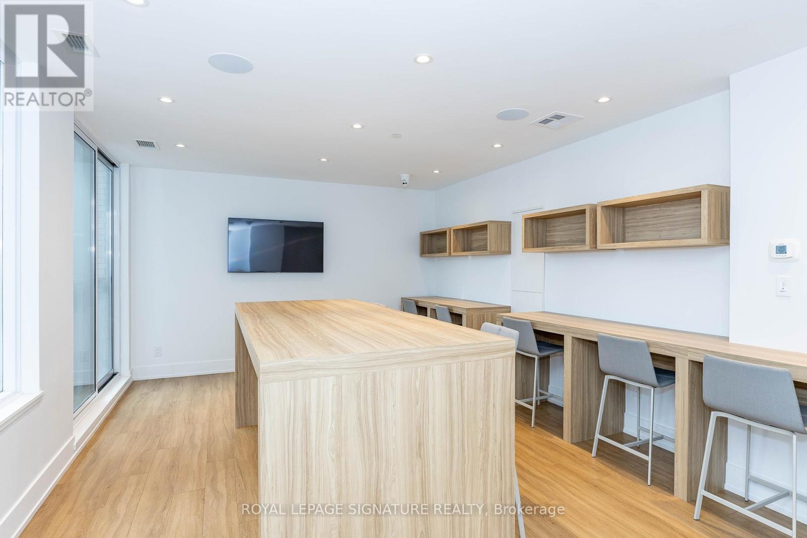 708 - 3100 Keele Street, Toronto, Ontario  M3M 0E1 - Photo 35 - W12544824