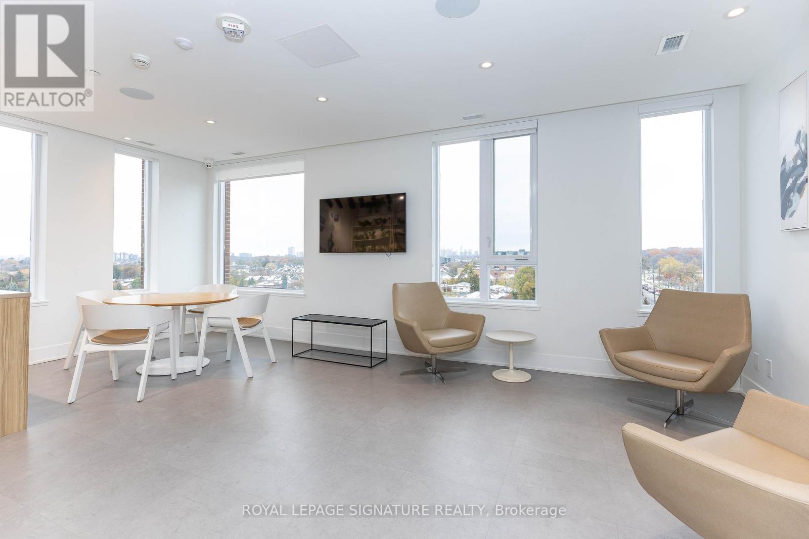 708 - 3100 Keele Street, Toronto, Ontario  M3M 0E1 - Photo 38 - W12544824