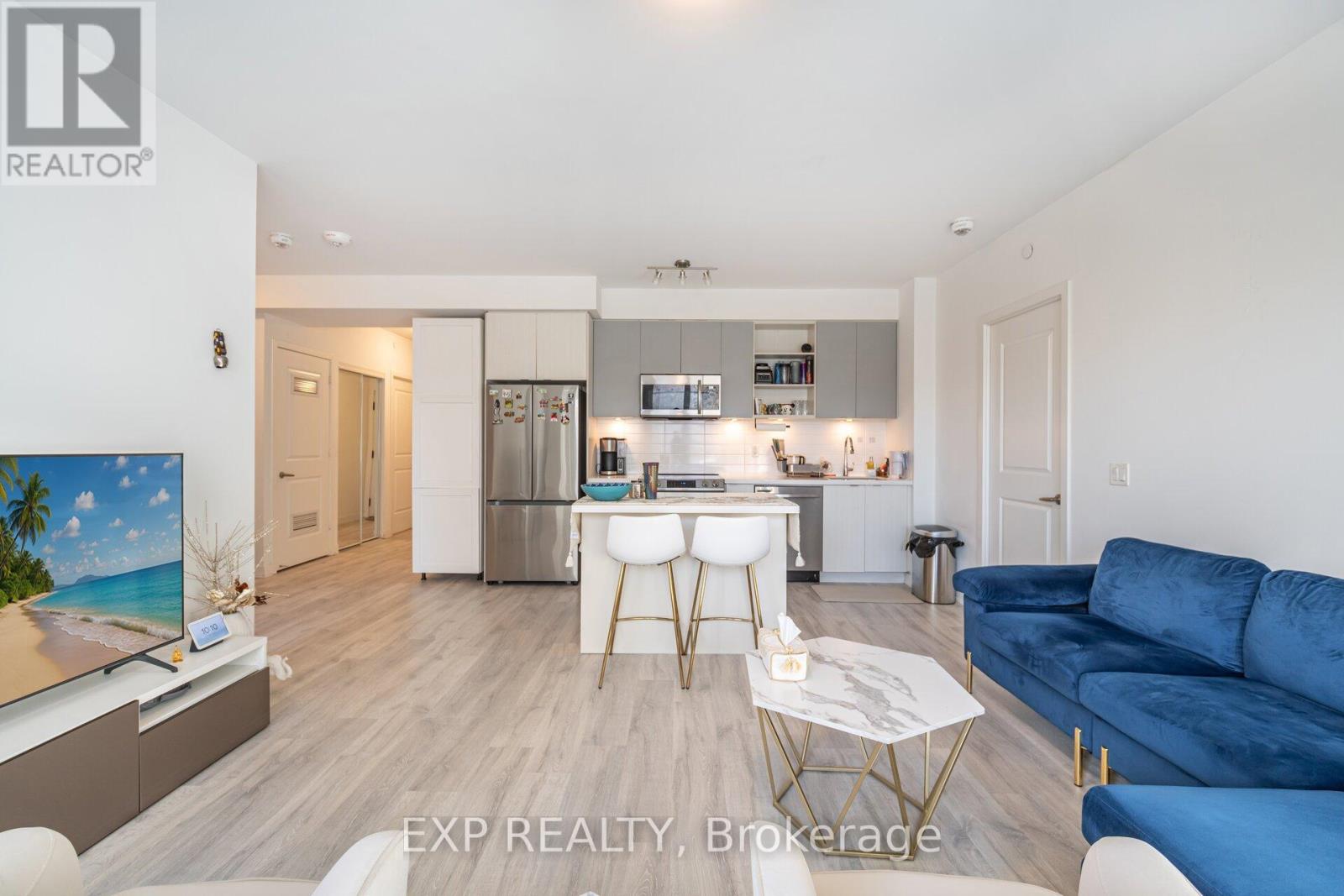 504b - 4655 Metcalfe Avenue, Mississauga, Ontario  L5M 0Z7 - Photo 3 - W12544830