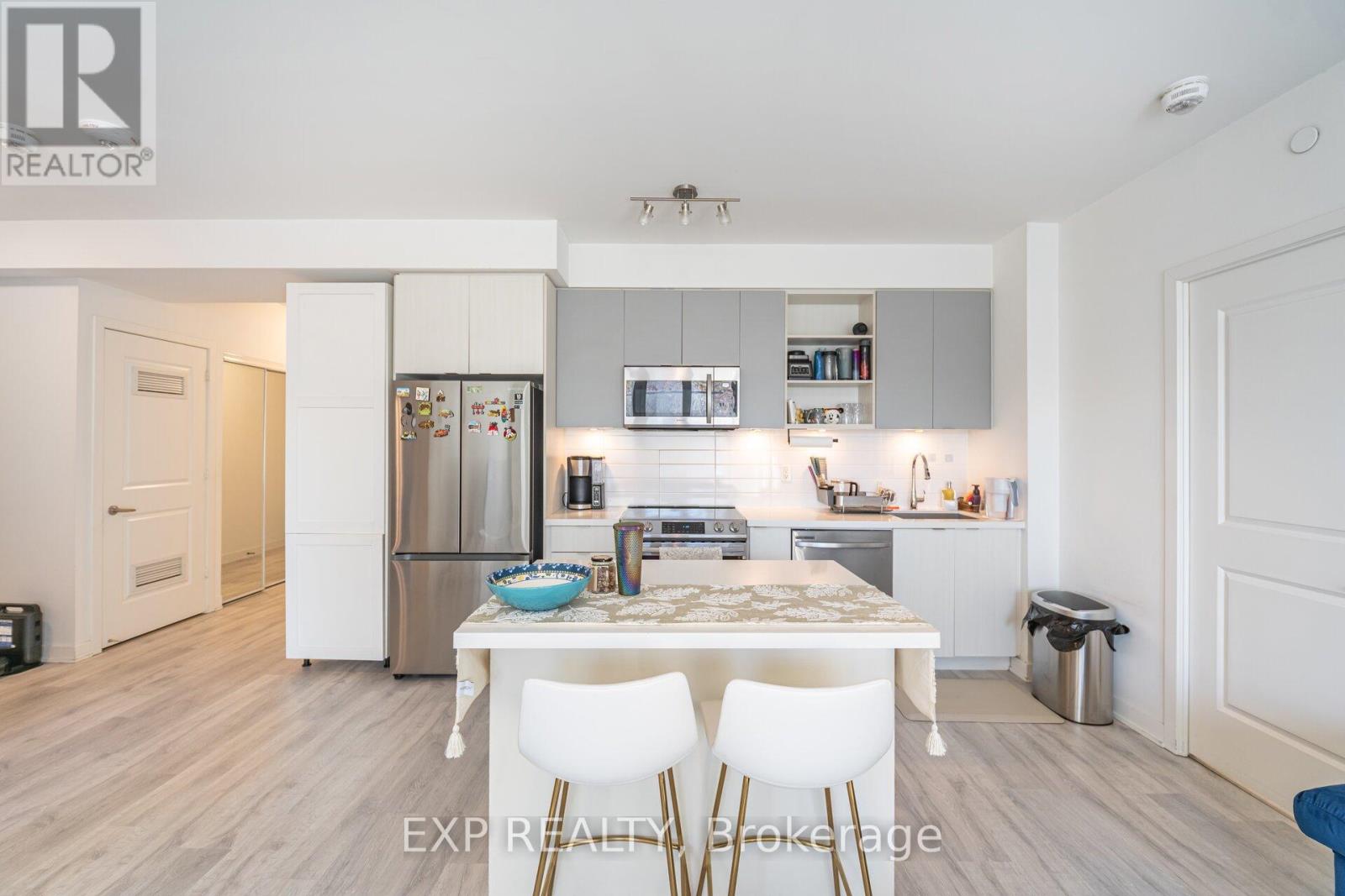 504b - 4655 Metcalfe Avenue, Mississauga, Ontario  L5M 0Z7 - Photo 8 - W12544830