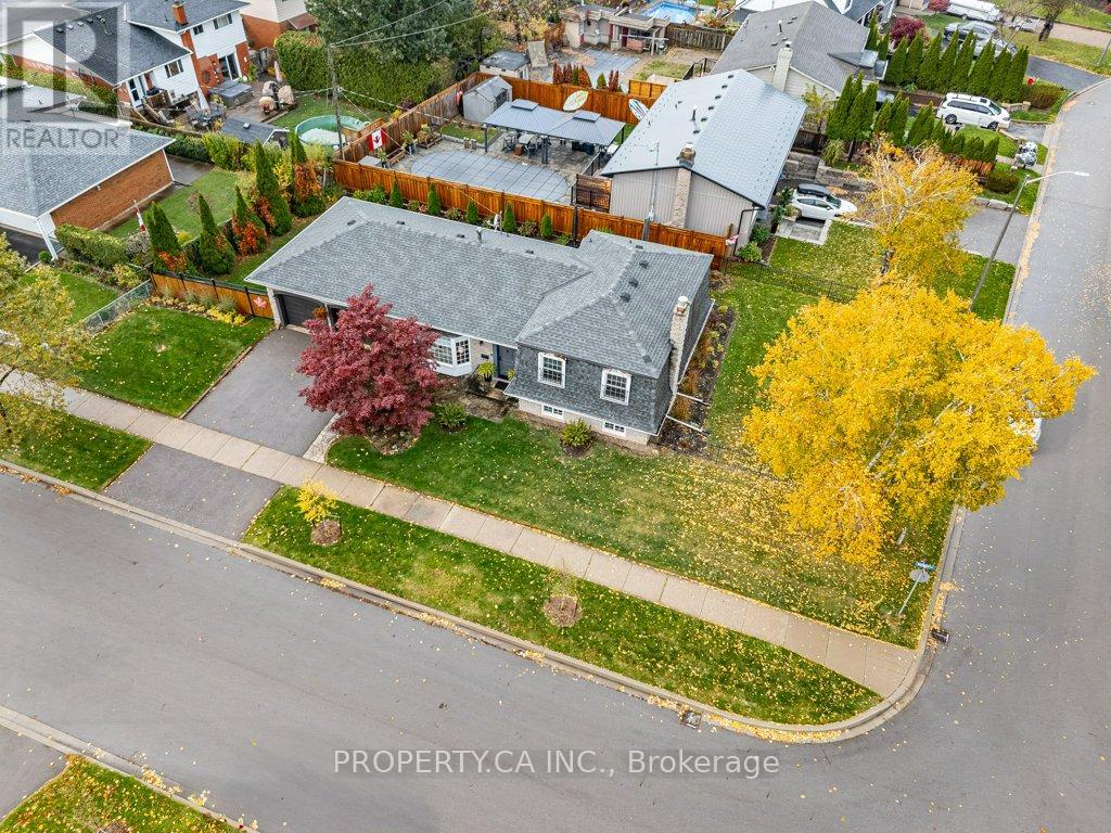 4367 Kerry Drive, Burlington, Ontario  L7L 1W2 - Photo 28 - W12544870