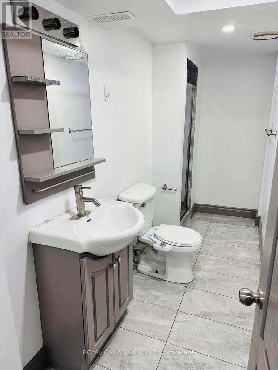 88 Olde Town Road, Brampton, Ontario  L6X 4X9 - Photo 33 - W12544874