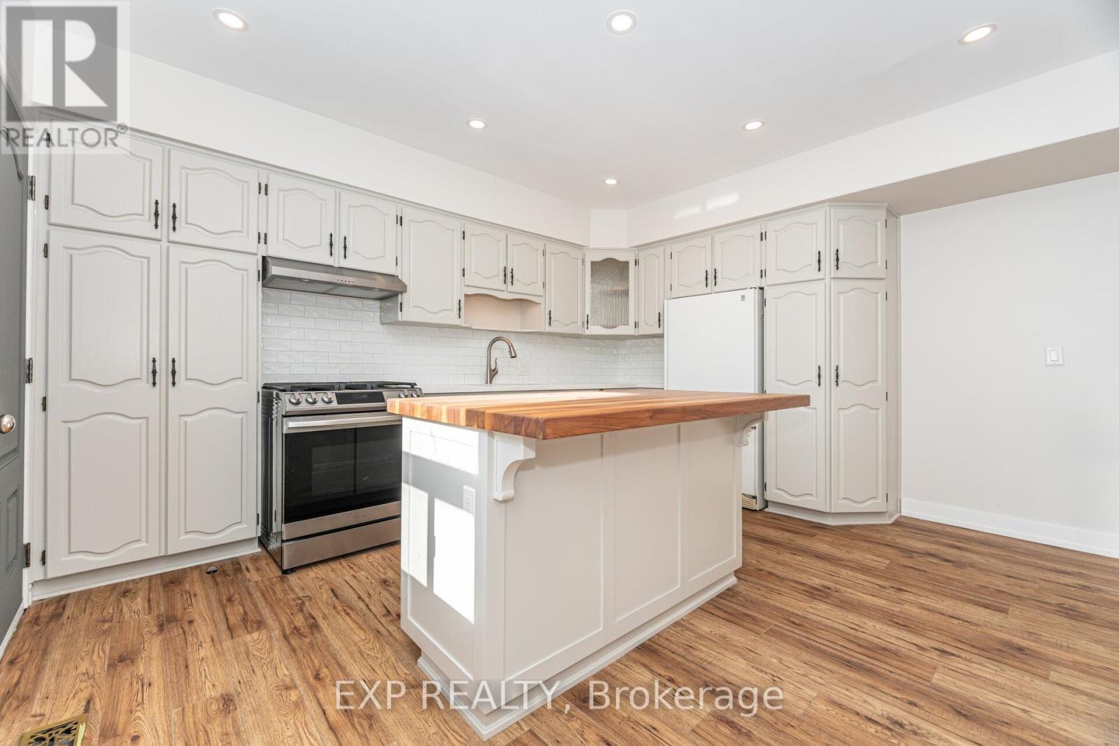 Main - 84 Earlscourt Avenue, Toronto, Ontario  M6E 4A9 - Photo 16 - W12544930