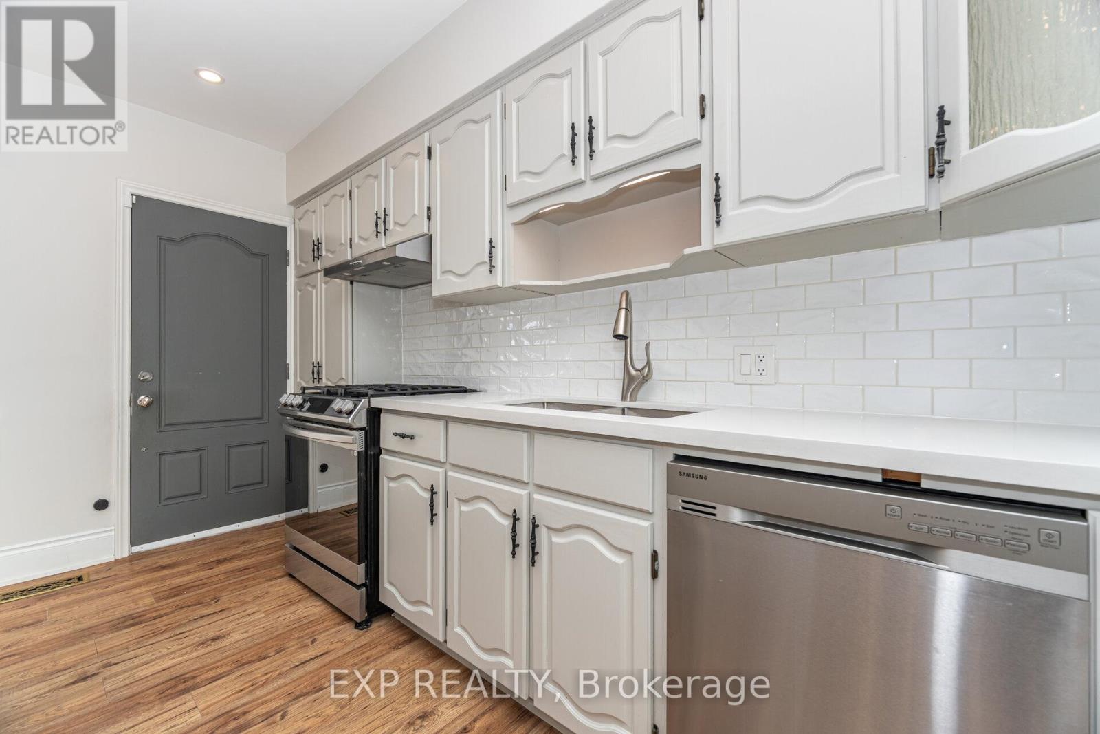 Main - 84 Earlscourt Avenue, Toronto, Ontario  M6E 4A9 - Photo 18 - W12544930