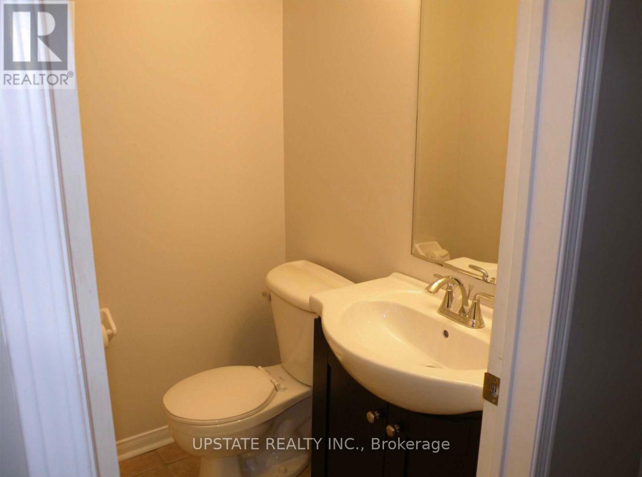 36 Oban Road, Brampton, Ontario  L6Y 5S3 - Photo 5 - W12544938