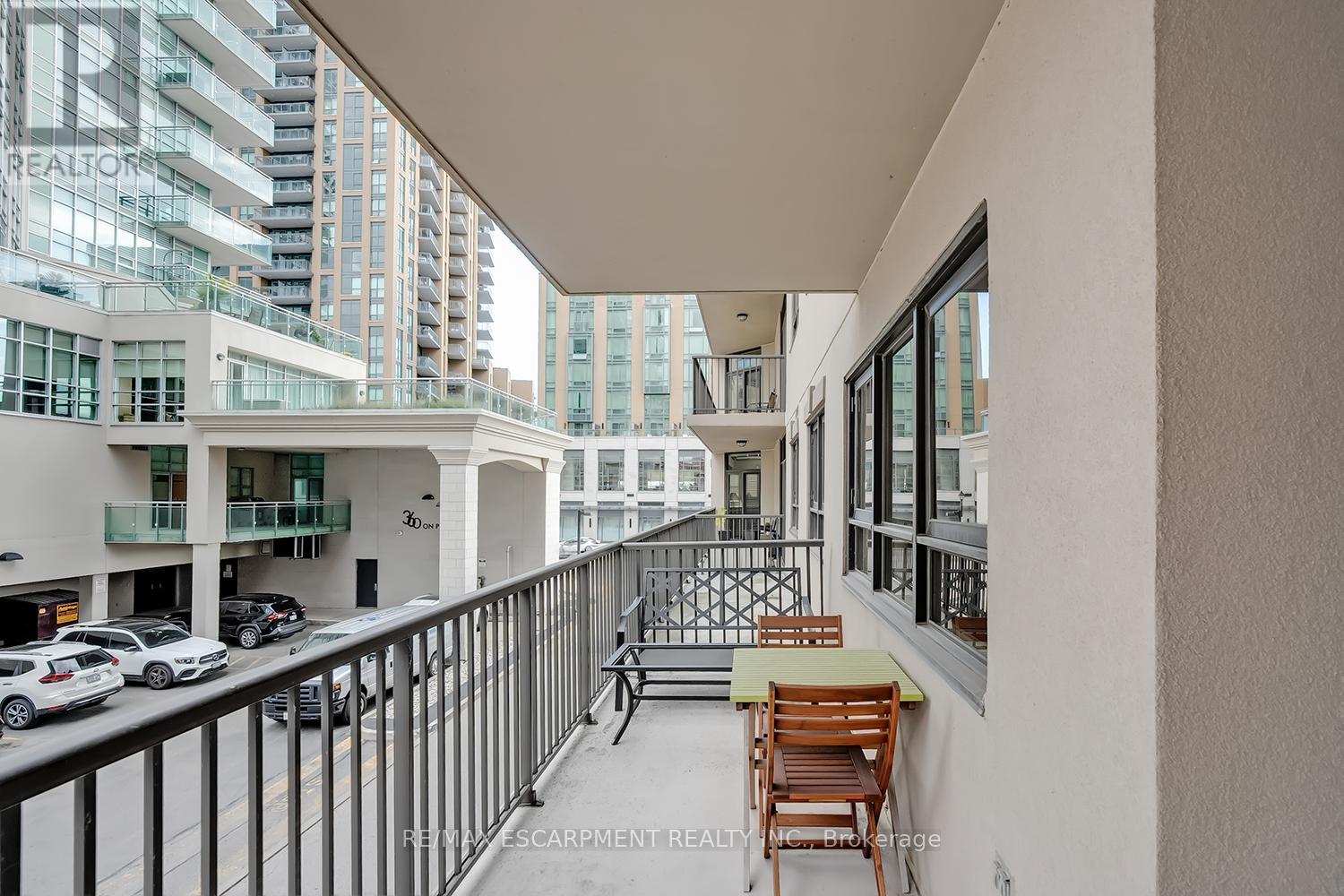 210 - 399 Elizabeth Street, Burlington, Ontario  L7R 0A4 - Photo 34 - W12544964