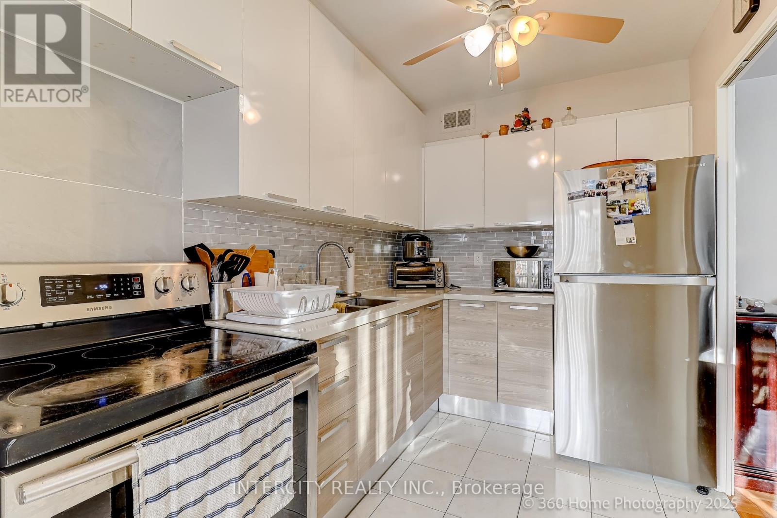 314 - 24 Four Winds Drive, Toronto, Ontario  M3J 1K8 - Photo 11 - W12544972