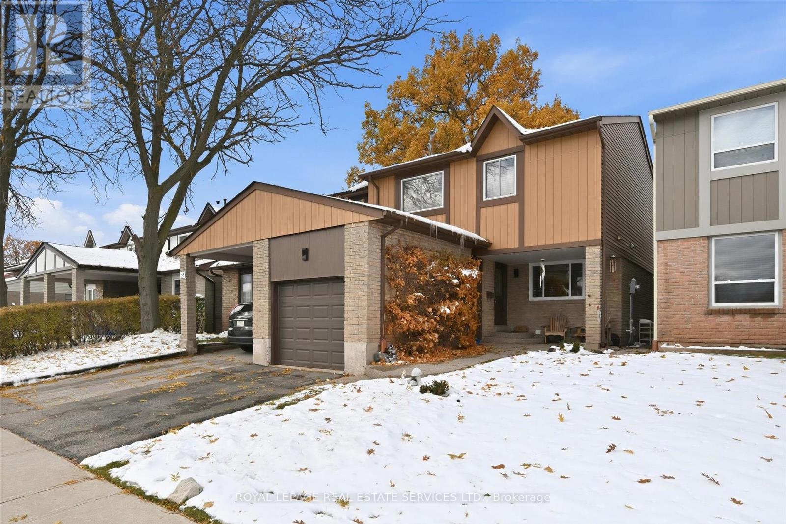 26 - 1580 Lancaster Drive, Oakville, Ontario  L6H 2Z5 - Photo 3 - W12544984