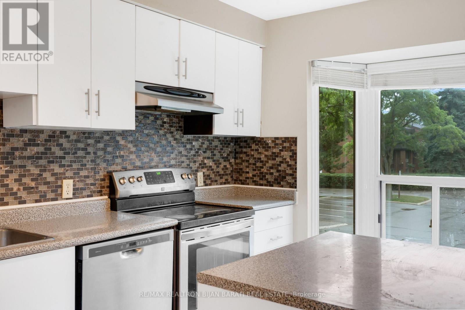 105 Gypsy Roseway, Toronto, Ontario  M2N 5Z1 - Photo 17 - C12544990