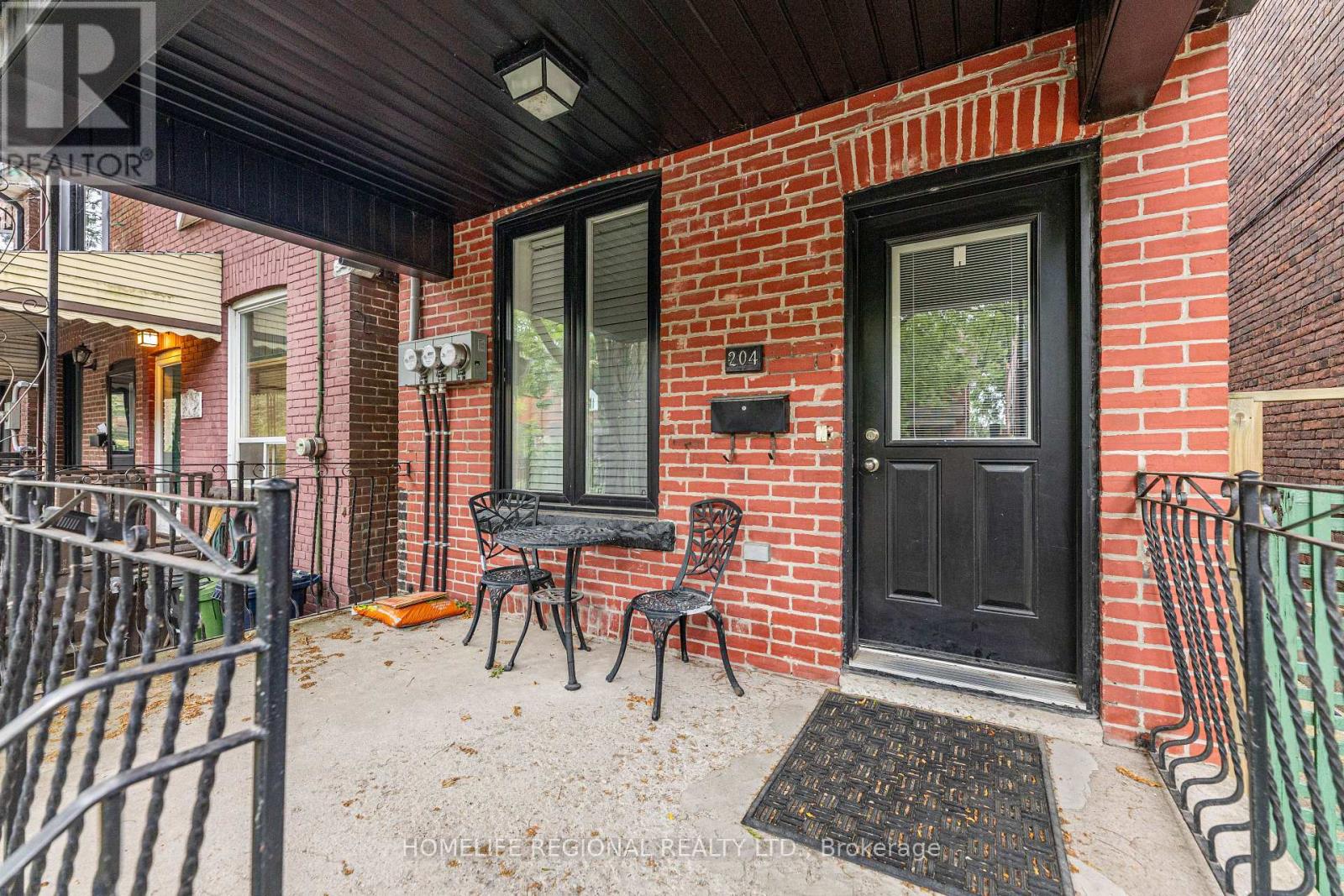 204 Roxton Road, Toronto, Ontario  M6J 2Y5 - Photo 2 - C12545012