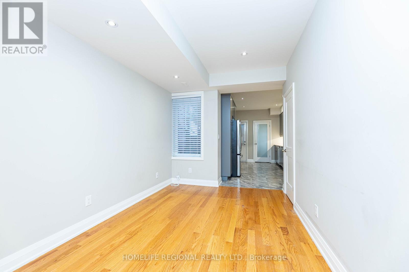 204 Roxton Road, Toronto, Ontario  M6J 2Y5 - Photo 8 - C12545012