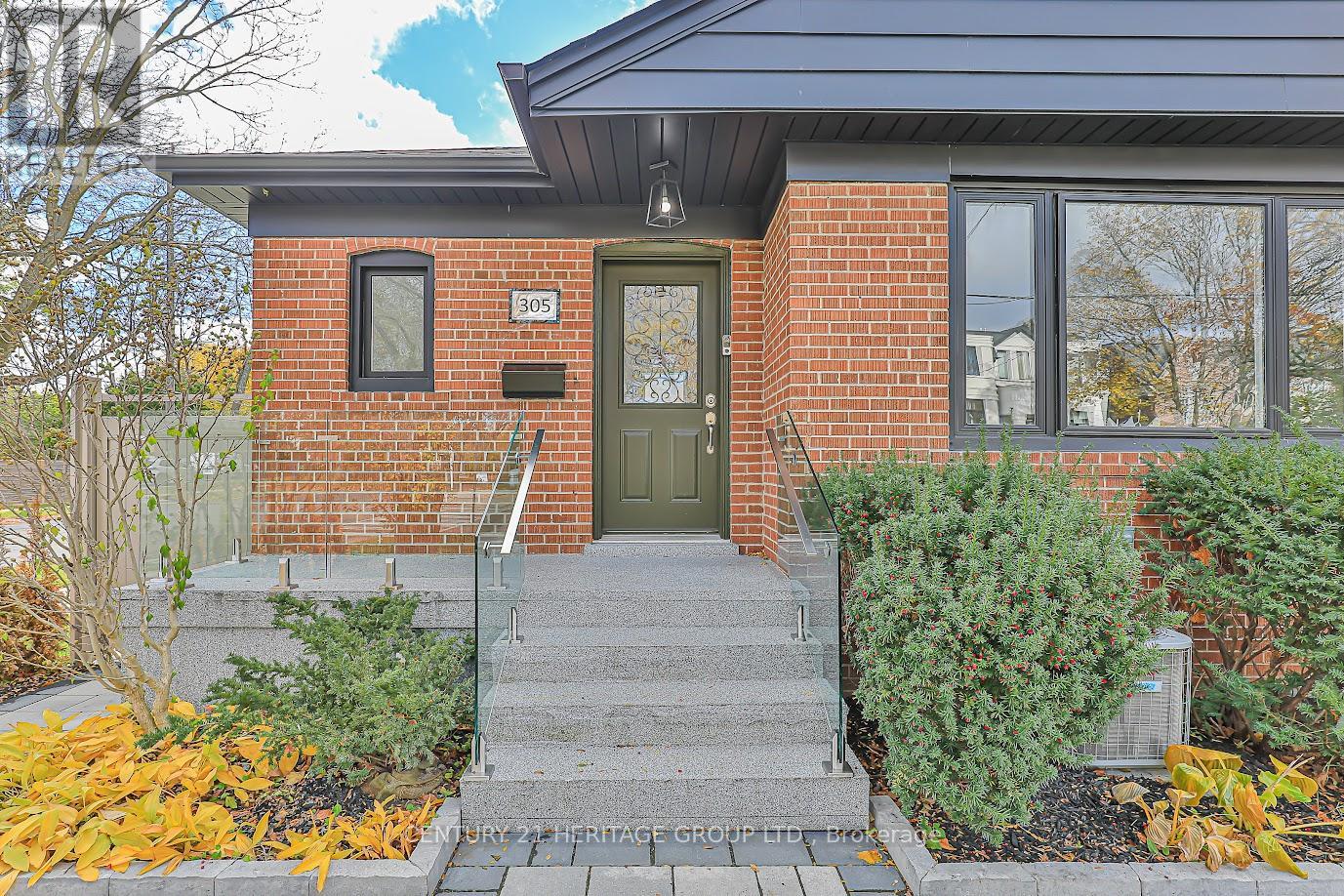 305 Connaught Avenue, Toronto, Ontario  M2R 2M1 - Photo 2 - C12545124