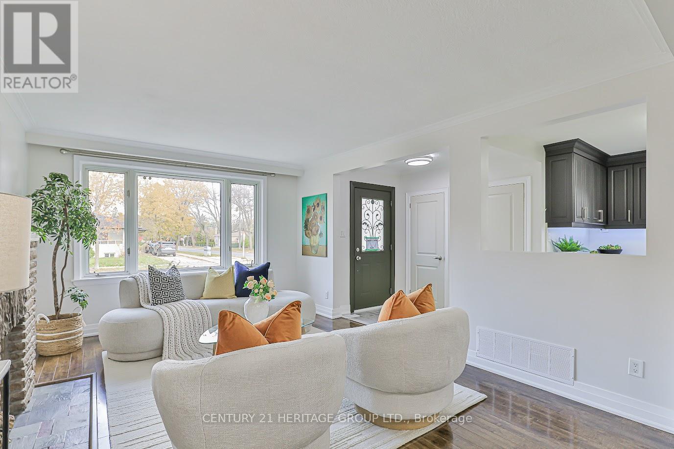 305 Connaught Avenue, Toronto, Ontario  M2R 2M1 - Photo 21 - C12545124