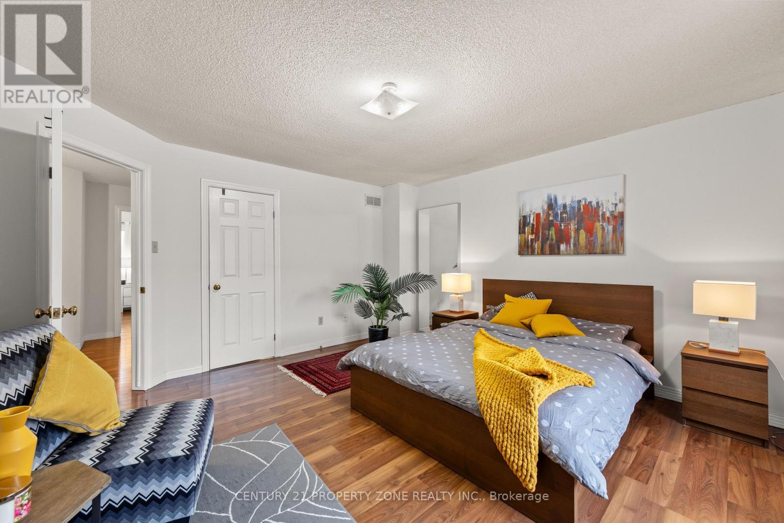 2 - 280 Limeridge Road E, Hamilton, Ontario  L9A 2S7 - Photo 15 - X12536848