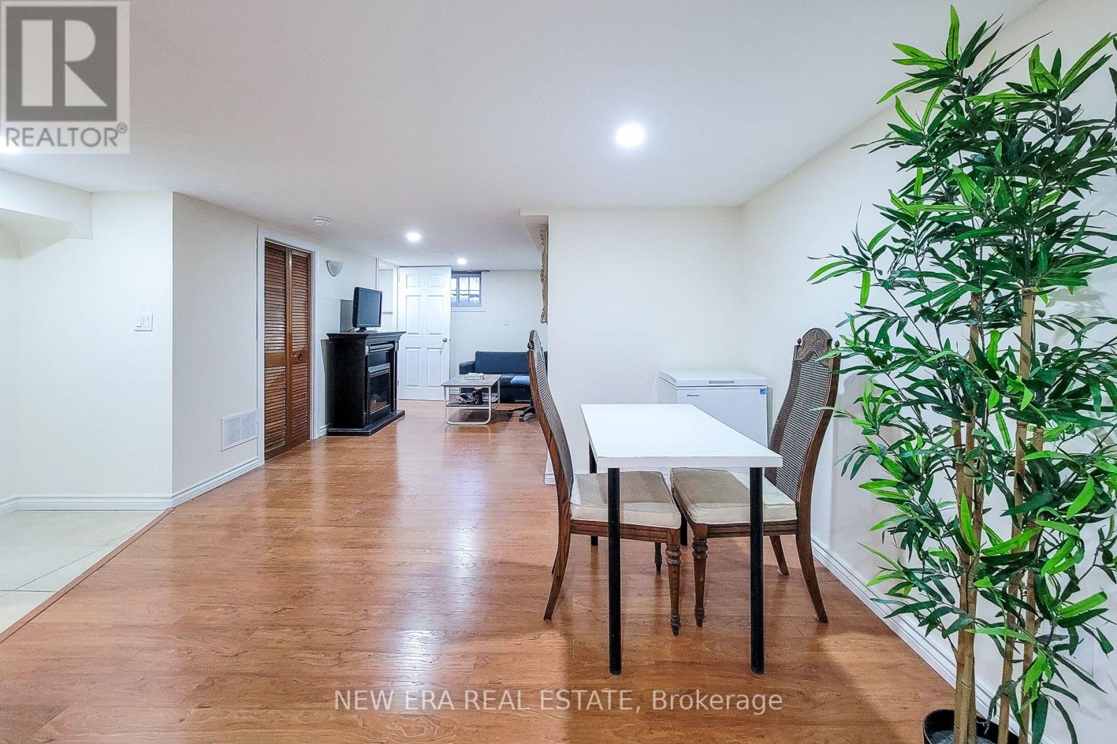 29 Second Street N, Hamilton, Ontario  L8G 1Y8 - Photo 34 - X12544796