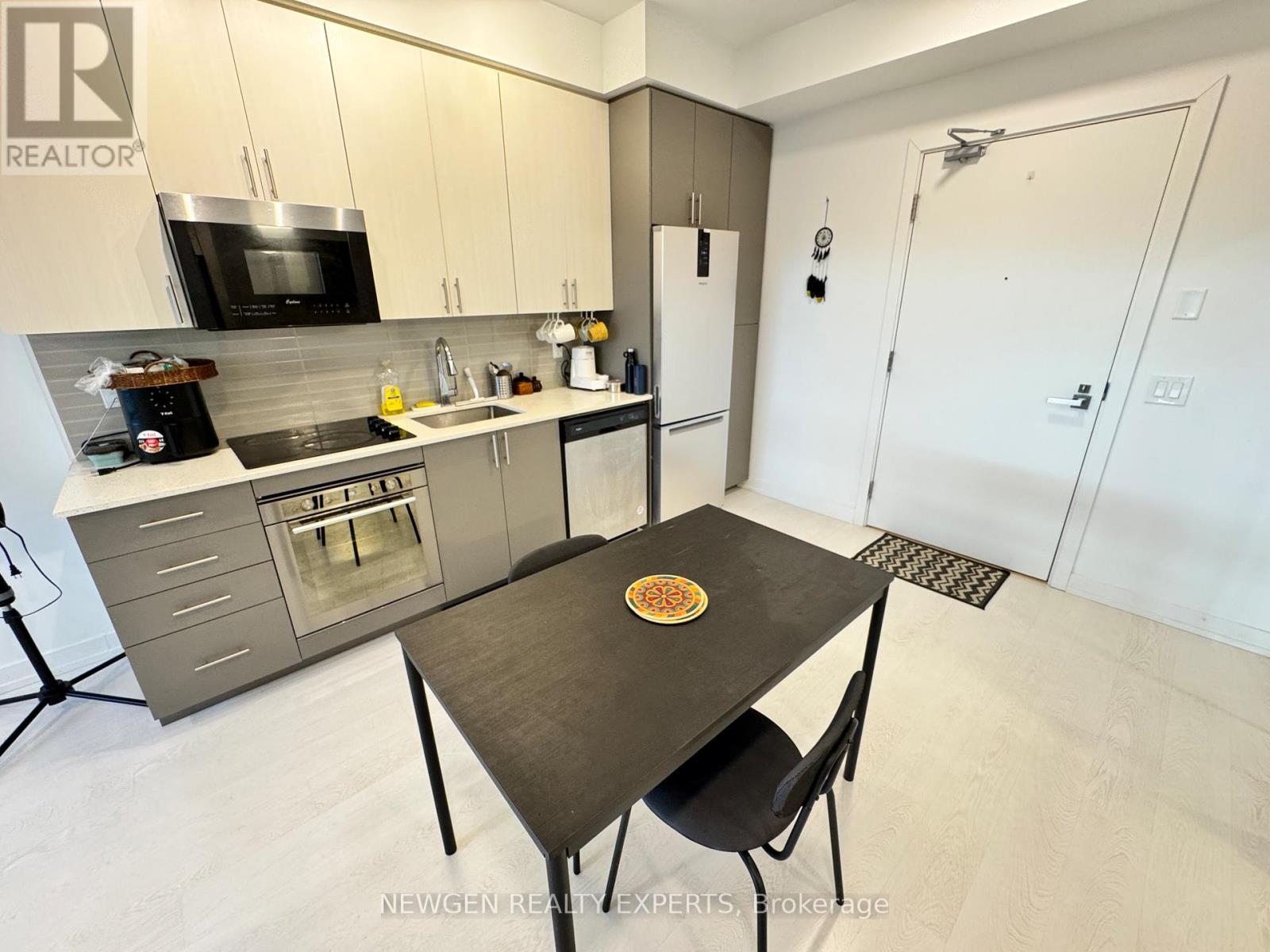 604 - 415 Main Street W, Hamilton, Ontario  L8P 0C9 - Photo 4 - X12544882