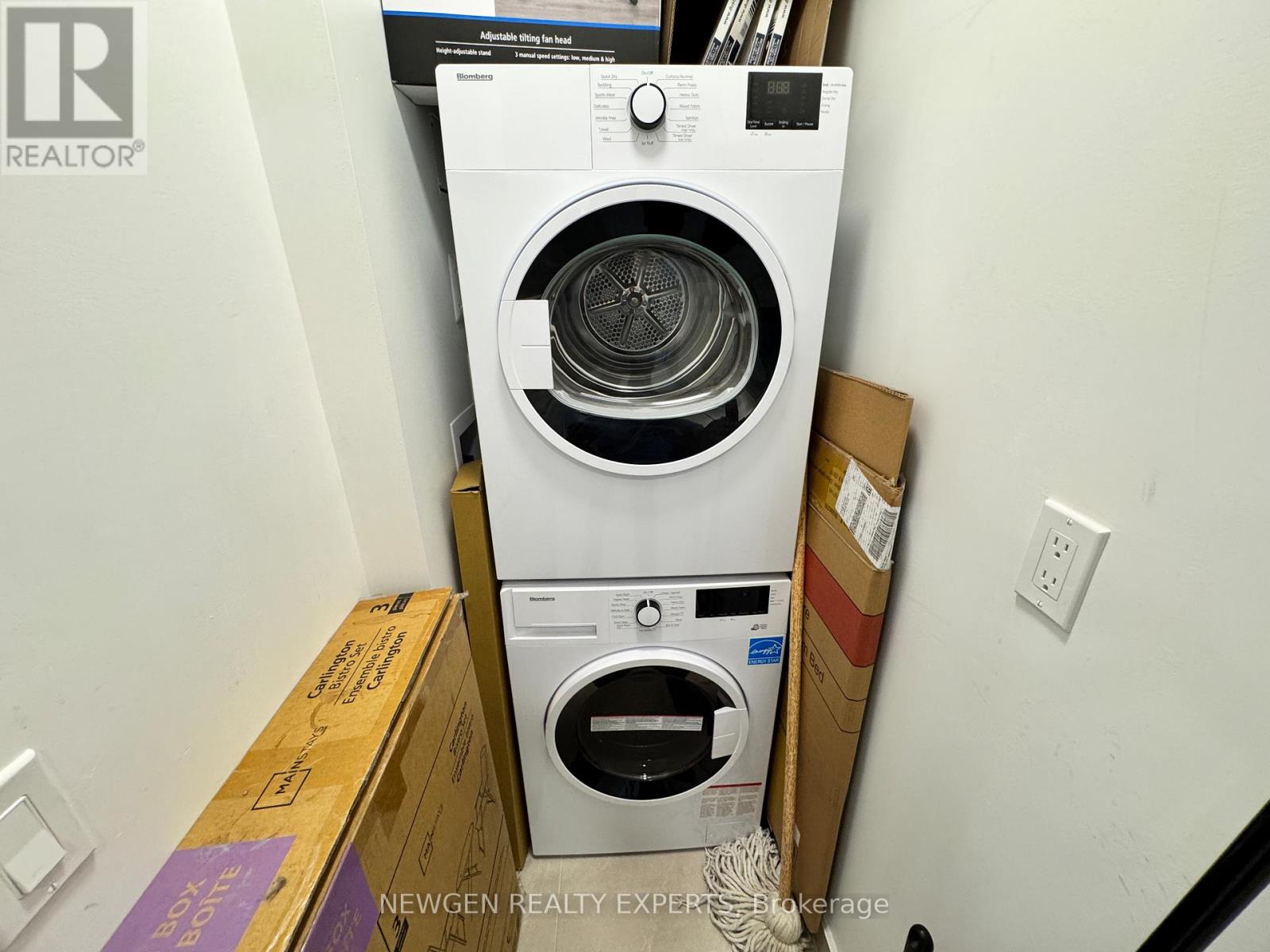 604 - 415 Main Street W, Hamilton, Ontario  L8P 0C9 - Photo 9 - X12544882