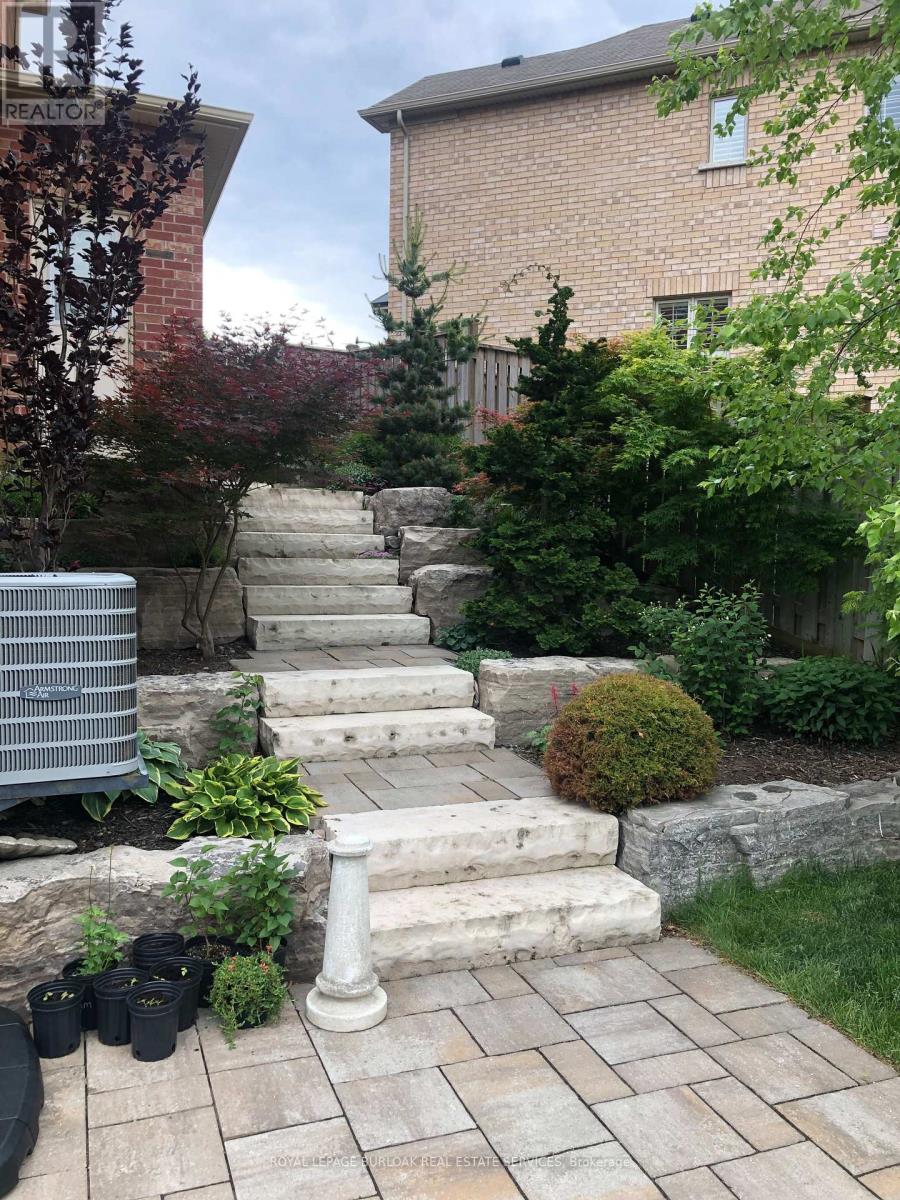 50 Attridge Crescent, Hamilton, Ontario  L8B 0T9 - Photo 38 - X12544884