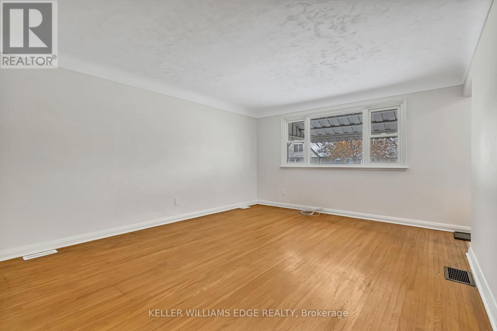 80 East 41st Street, Hamilton, Ontario  L8T 2Z6 - Photo 10 - X12544936