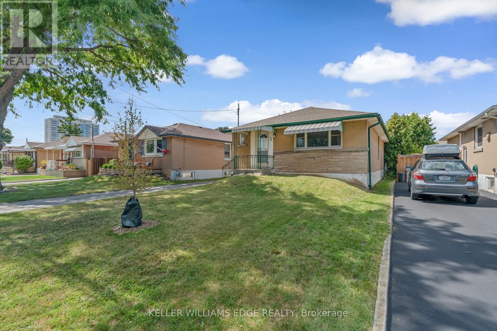 80 East 41st Street, Hamilton, Ontario  L8T 2Z6 - Photo 3 - X12544936