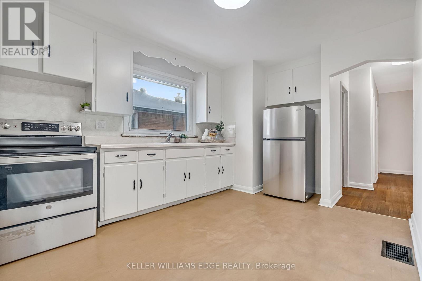 80 East 41st Street, Hamilton, Ontario  L8T 2Z6 - Photo 5 - X12544936