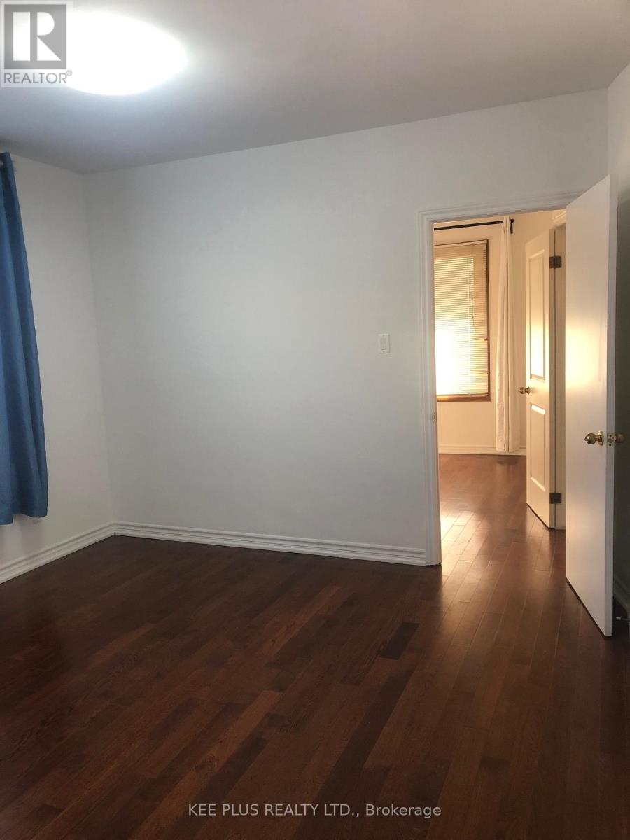 86 Pape Avenue, Toronto, Ontario  M4M 2V6 - Photo 6 - E12545054