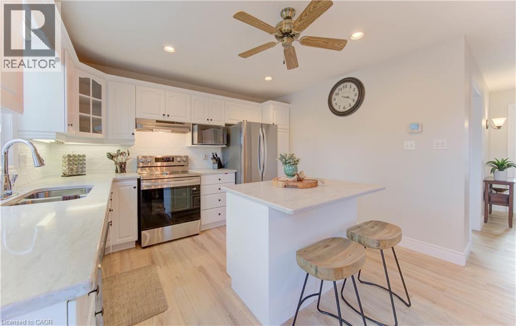 396 Otterbein Road, Kitchener, Ontario  N2B 3V8 - Photo 14 - 40787436