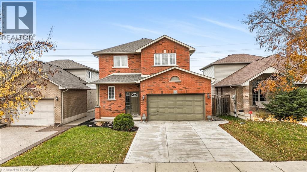 32 TURQUOISE Drive, Hamilton, Ontario