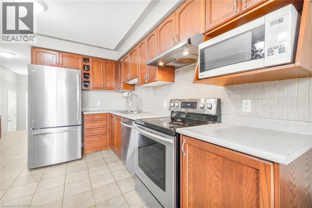 32 Turquoise Drive, Hamilton, Ontario L8W 4A4 - Photo 8 - 40779255