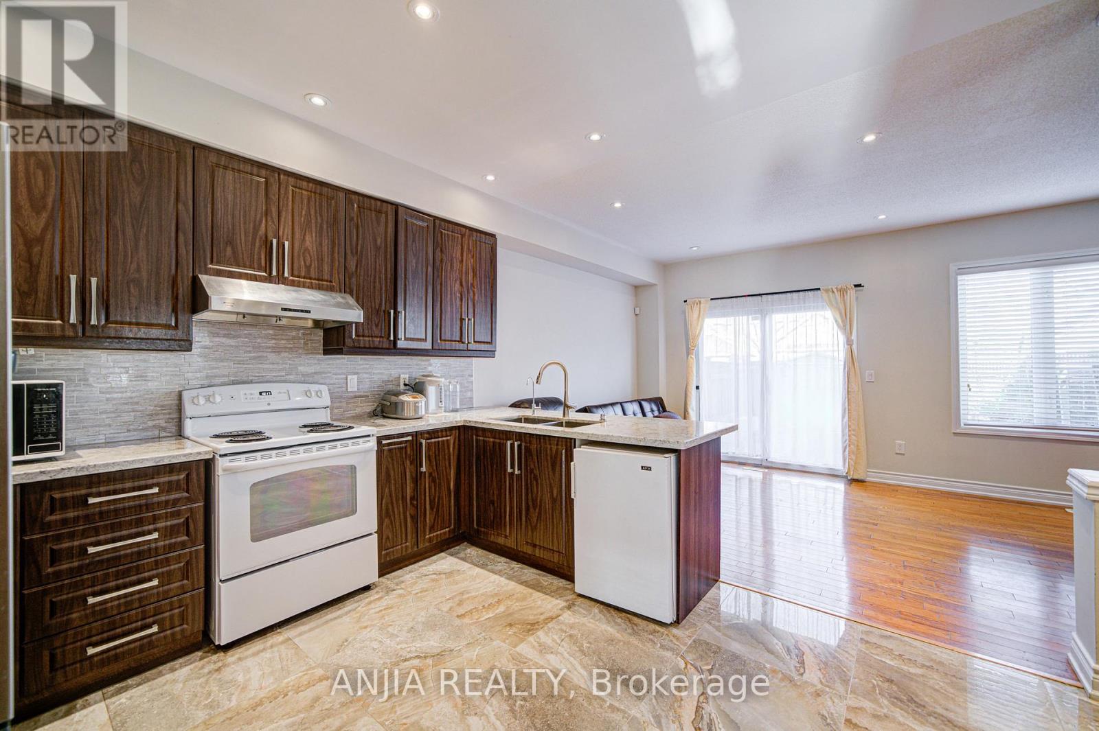 10 Wingrove Street, Markham, Ontario  L6E 1G6 - Photo 17 - N12545018