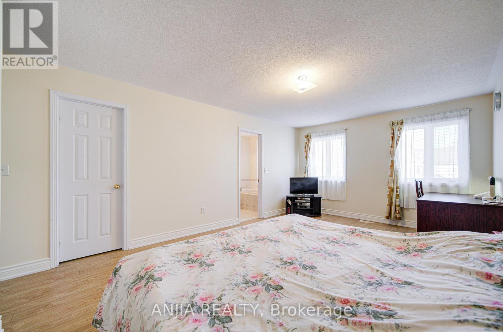 10 Wingrove Street, Markham, Ontario  L6E 1G6 - Photo 25 - N12545018