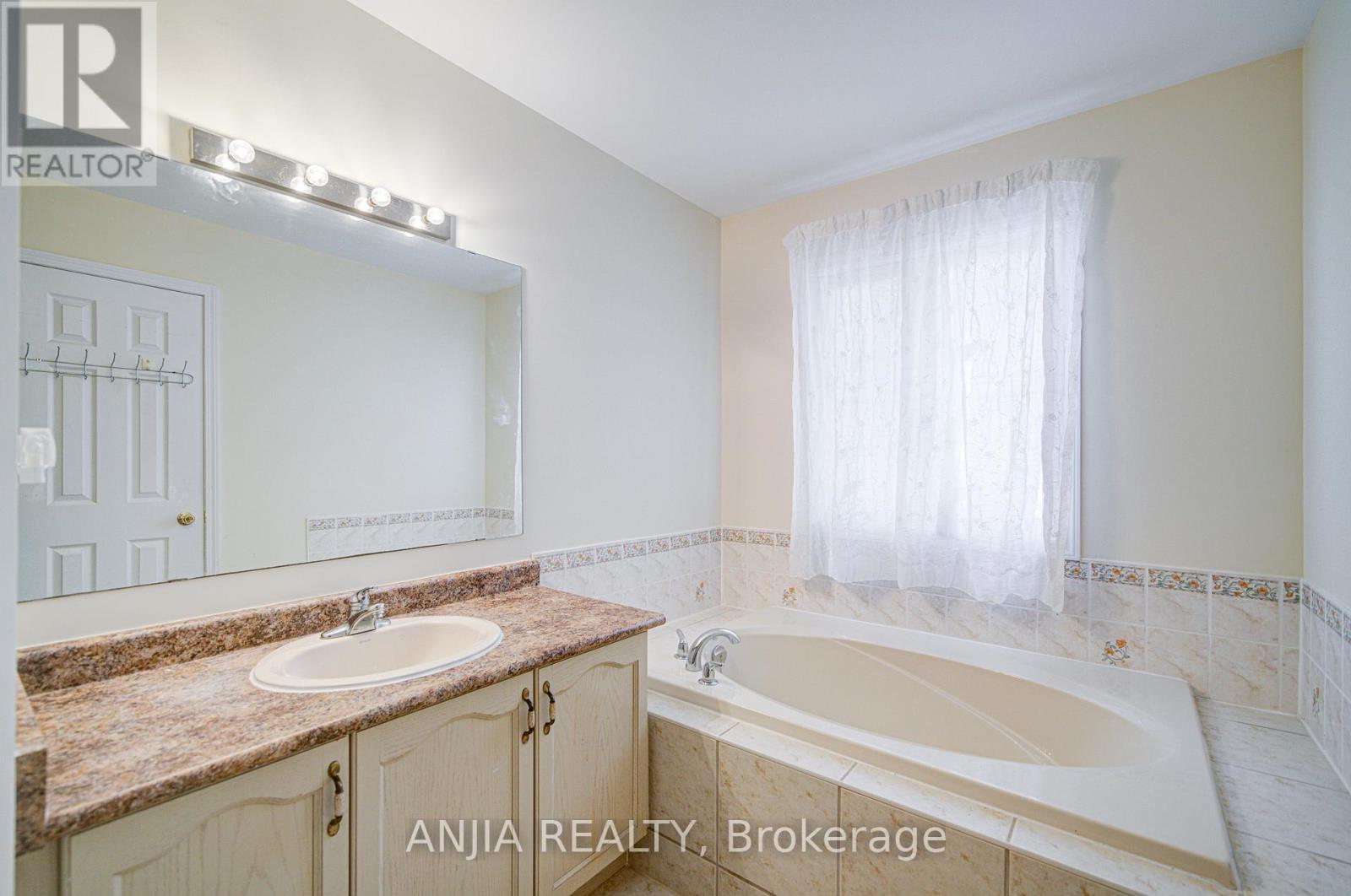 10 Wingrove Street, Markham, Ontario  L6E 1G6 - Photo 26 - N12545018