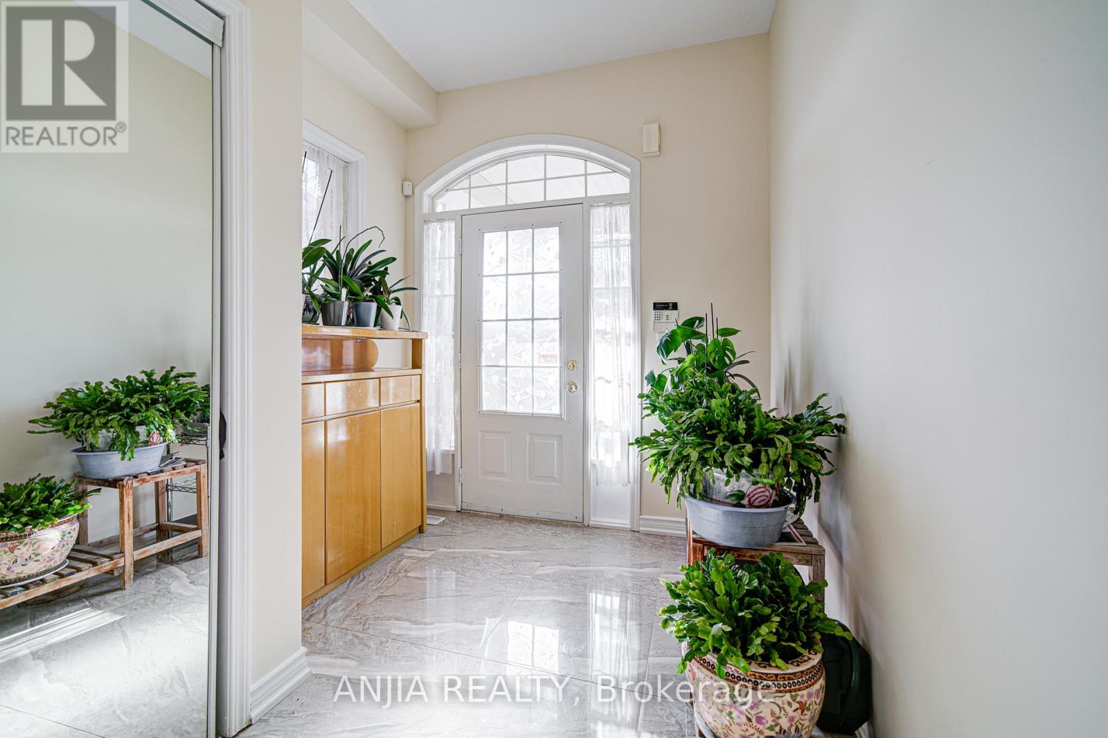 10 Wingrove Street, Markham, Ontario  L6E 1G6 - Photo 8 - N12545018