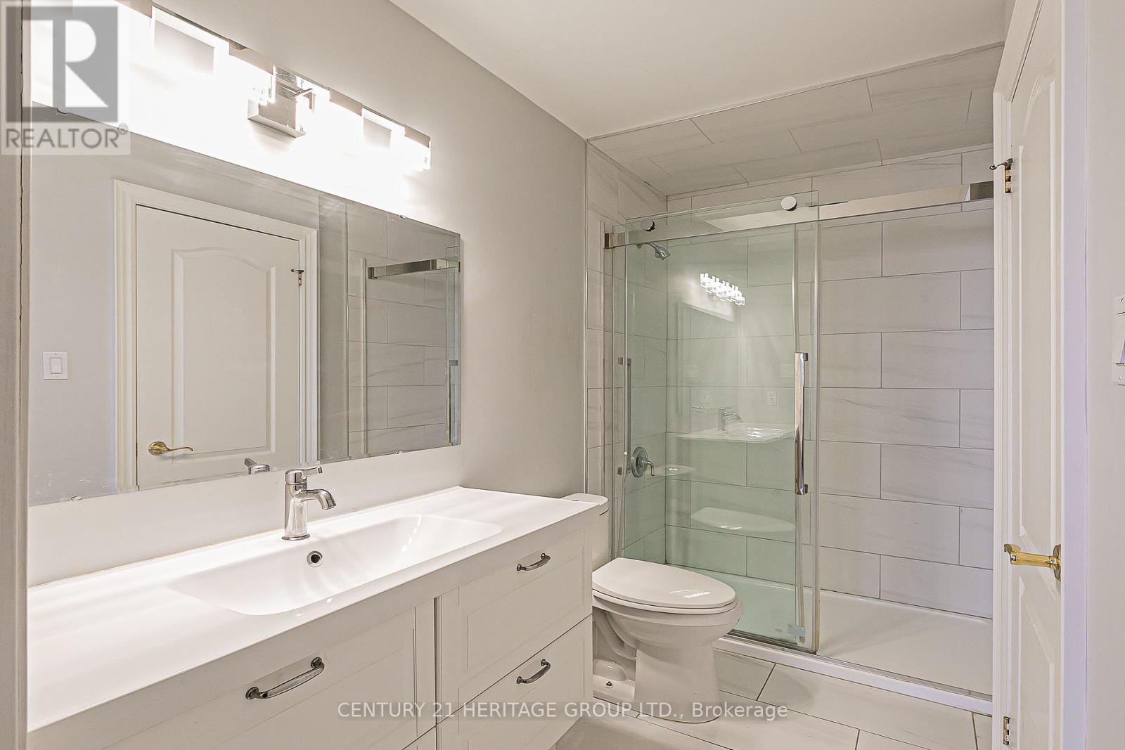 369 Coventry Hill Trail, Newmarket, Ontario  L3X 2A1 - Photo 17 - N12545036