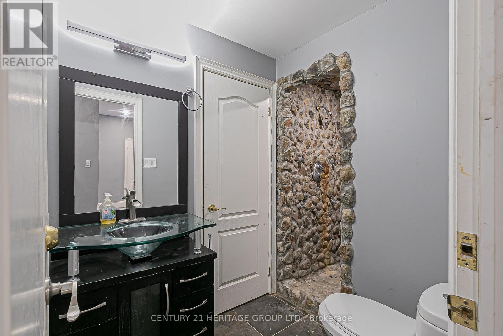 369 Coventry Hill Trail, Newmarket, Ontario  L3X 2A1 - Photo 25 - N12545036