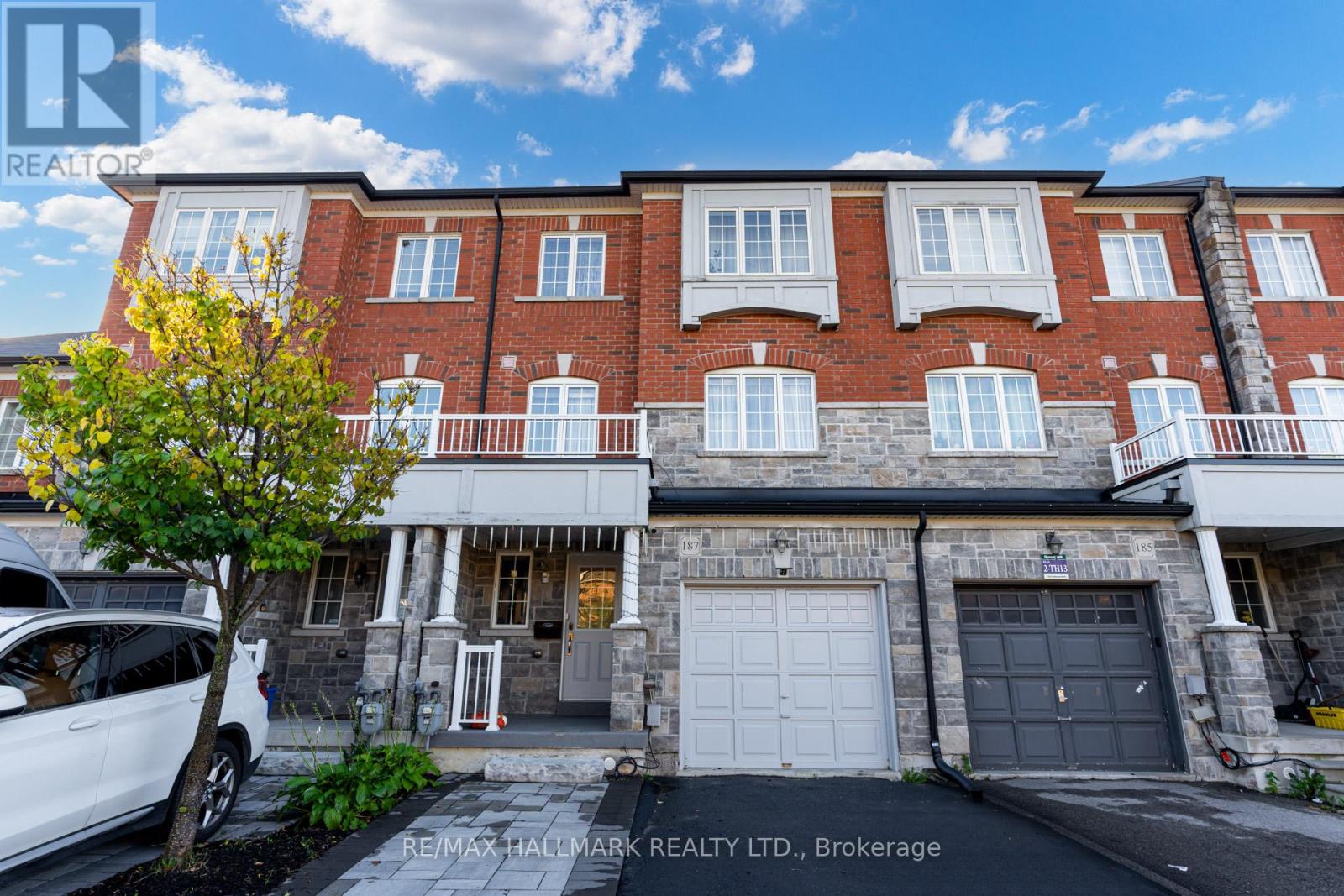187 HAWKVIEW BOULEVARD, Vaughan, Ontario