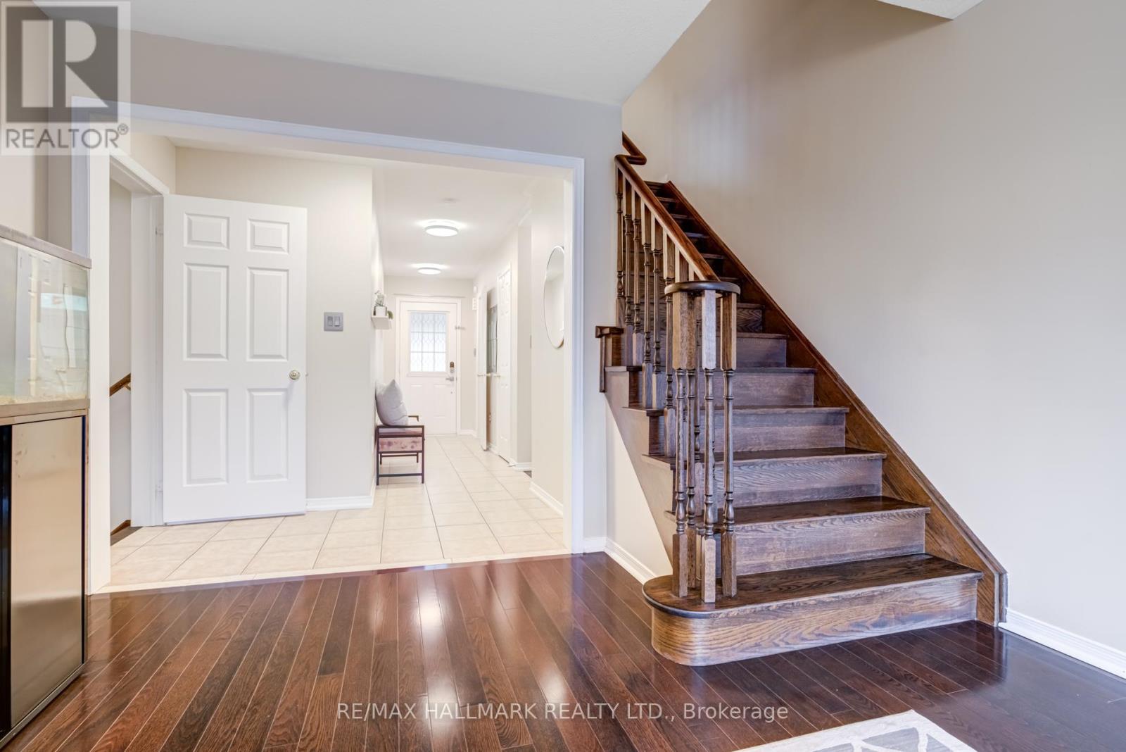 187 Hawkview Boulevard, Vaughan, Ontario  L4H 3S5 - Photo 7 - N12545070