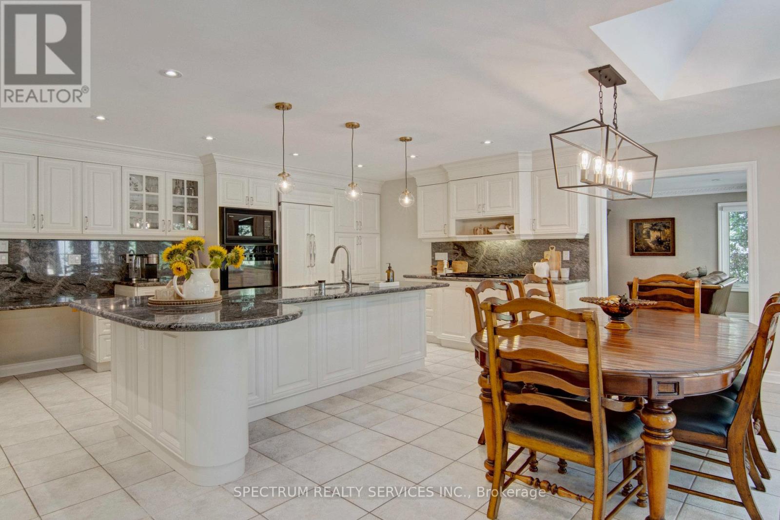 172 Charmaine Road, Vaughan, Ontario  L4L 1K2 - Photo 14 - N12545072