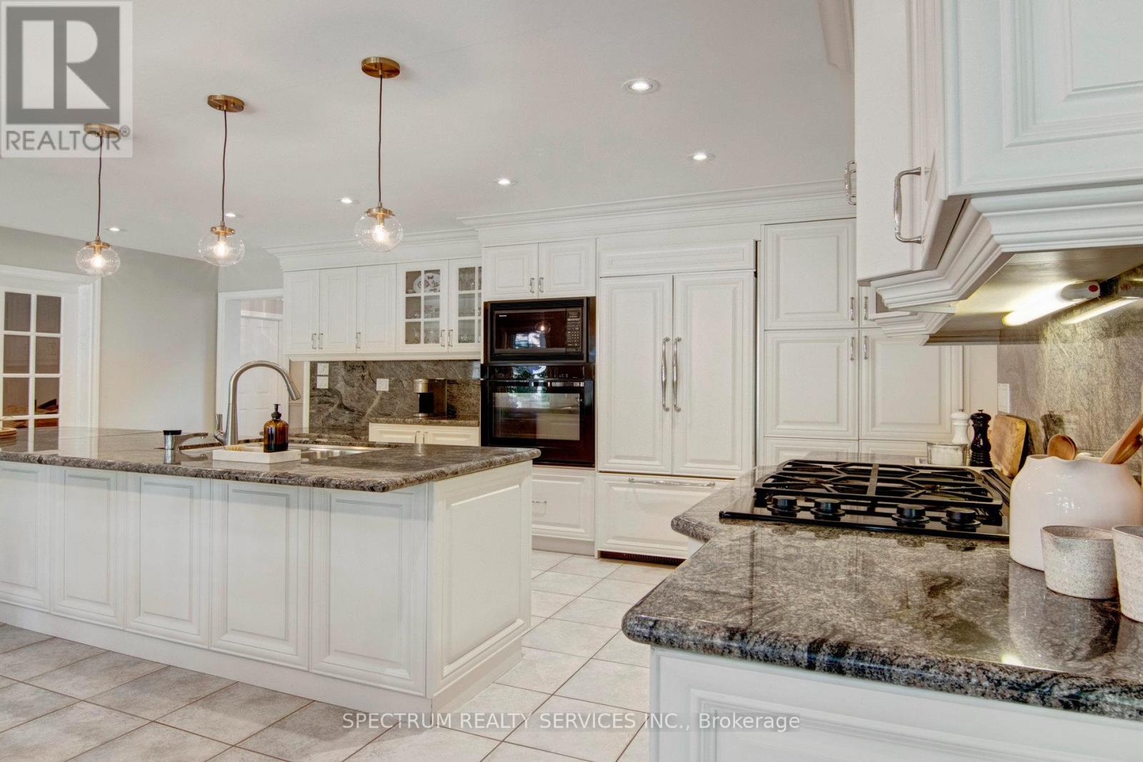 172 Charmaine Road, Vaughan, Ontario  L4L 1K2 - Photo 16 - N12545072