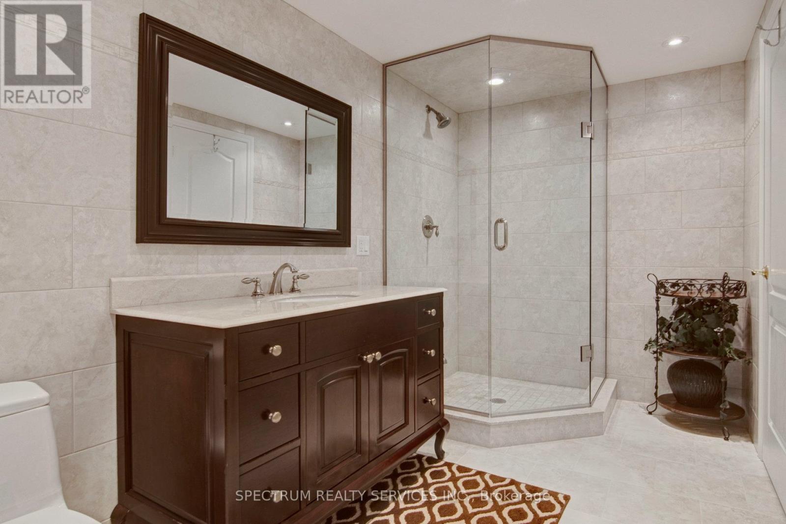 172 Charmaine Road, Vaughan, Ontario  L4L 1K2 - Photo 44 - N12545072